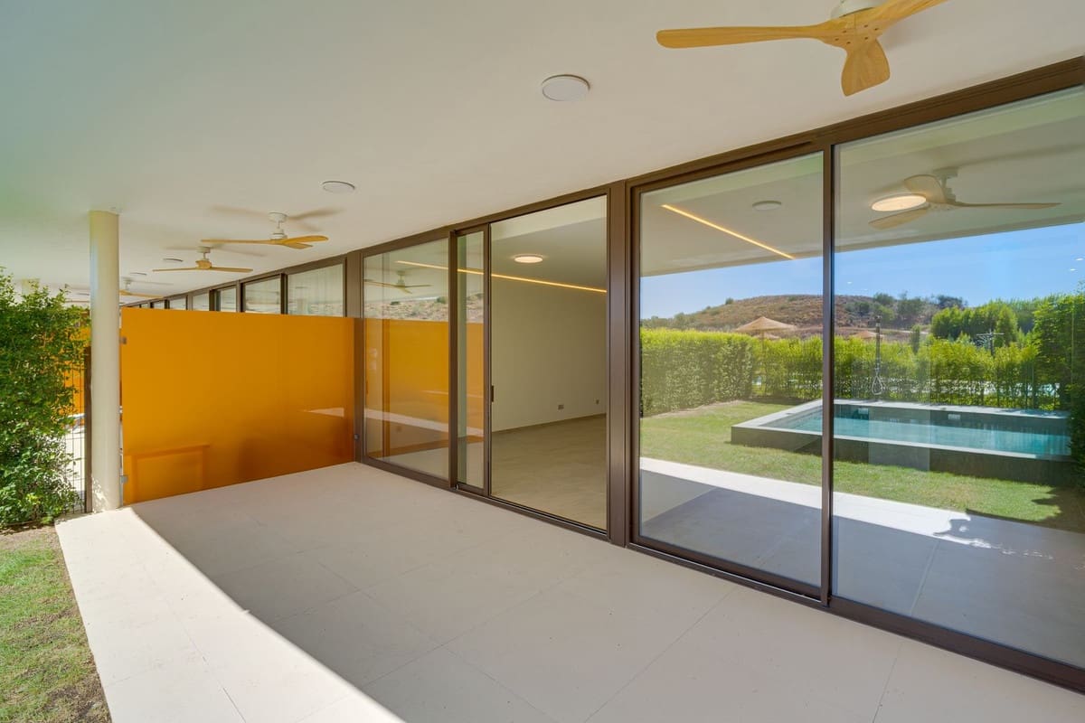 2 makuuhuone Huoneisto myytävänä paikassa Fuengirola mukana uima-altaan - 680 000 € (Ref: 10099074)