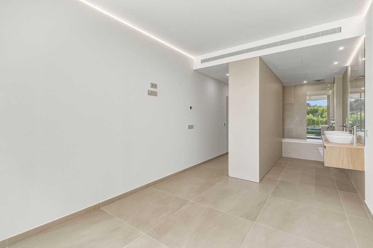 2 makuuhuone Huoneisto myytävänä paikassa Fuengirola mukana uima-altaan - 680 000 € (Ref: 10099074)