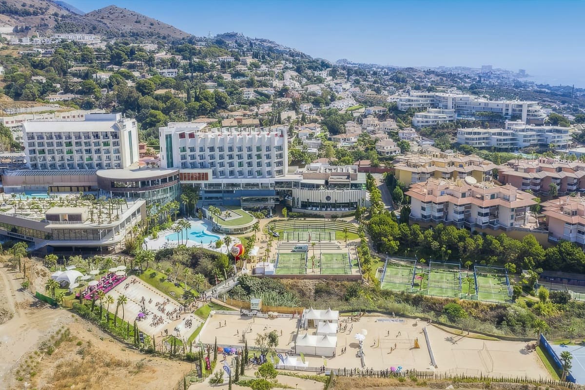 2 makuuhuone Huoneisto myytävänä paikassa Fuengirola mukana uima-altaan - 680 000 € (Ref: 10099074)