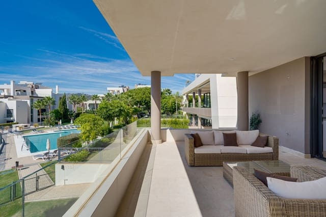 2 soveværelse Lejlighed til salg i Cabopino, Marbella med swimmingpool garage - € 799.000 (Ref: 10113419)