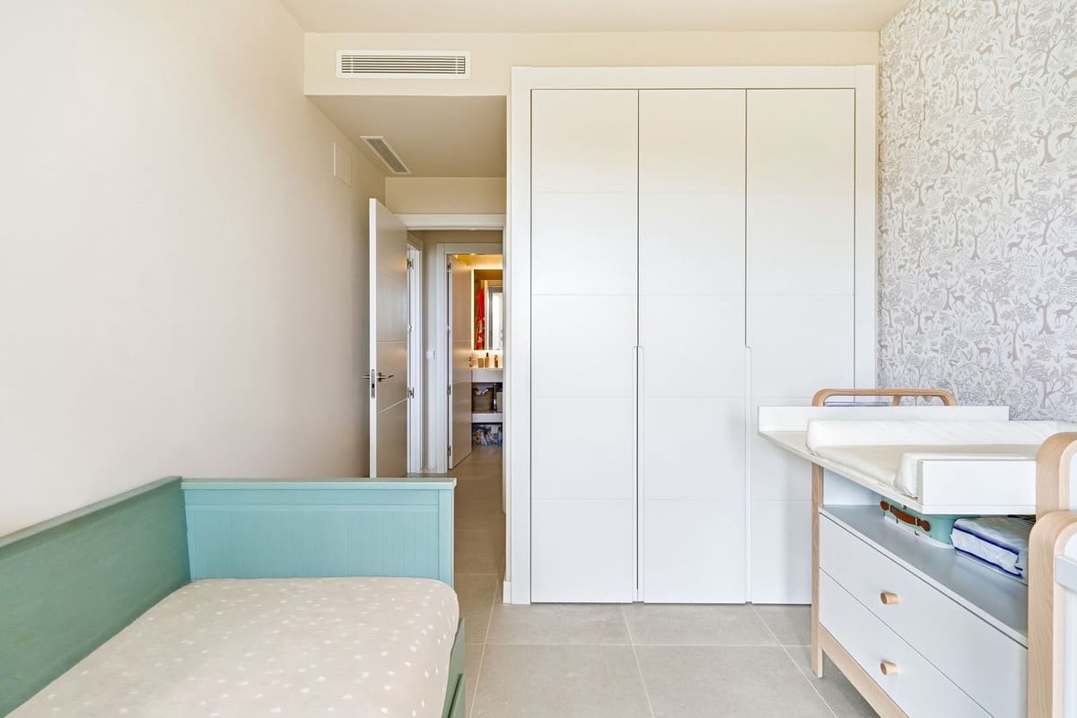 2 bedroom Apartment for sale in La Cala de Mijas with pool - € 439,000 (Ref: 10124884)