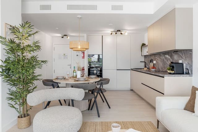 2 makuuhuone Huoneisto myytävänä paikassa Estepona mukana uima-altaan 
autotalli - 450 000 € (Ref: 10148267)