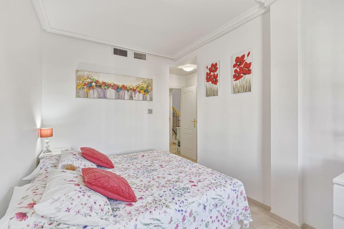 3 Zimmer Haus zu verkaufen in Bahia de Casares mit Pool Garage - 295.000 € (Ref: 10153167)