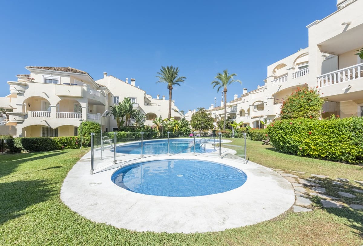 2 camera da letto Appartamento in vendita in El Paraiso con piscina garage - 359.000 € (Rif: 10163460)