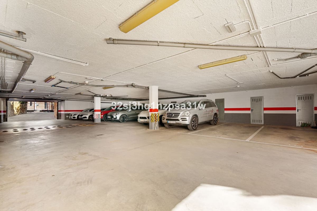 2 soverom Leilighet til salgs i Buenas Noches med svømmebasseng garasje - € 395 000 (Ref: 10163461)
