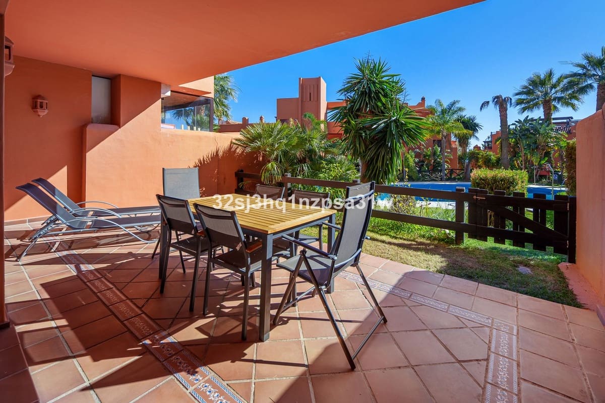 2 soverom Leilighet til salgs i Buenas Noches med svømmebasseng garasje - € 395 000 (Ref: 10163461)