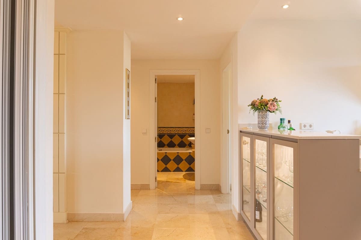 Apartamento de 2 habitaciones en Miraflores en venta con piscina garaje - 499.000 € (Ref: 10177564)
