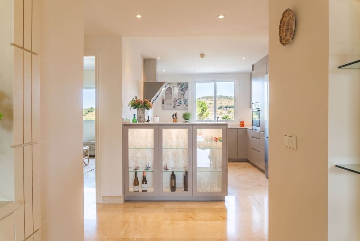 Apartamento de 2 habitaciones en Miraflores en venta con piscina garaje - 499.000 € (Ref: 10177564)