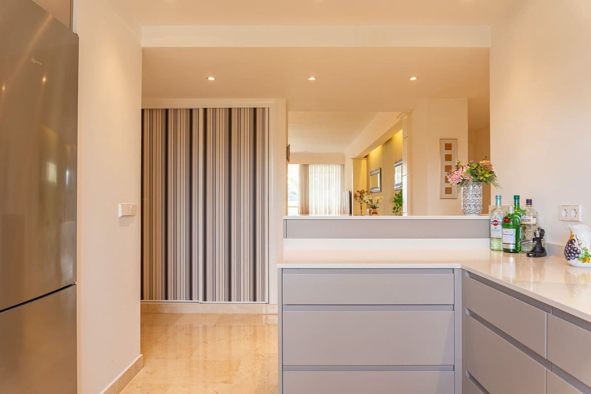 Apartamento de 2 habitaciones en Miraflores en venta con piscina garaje - 499.000 € (Ref: 10177564)