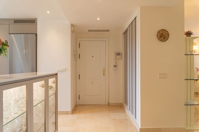 Apartamento de 2 habitaciones en Miraflores, Mijas en venta con piscina garaje - 499.000 € (Ref: 10177564)