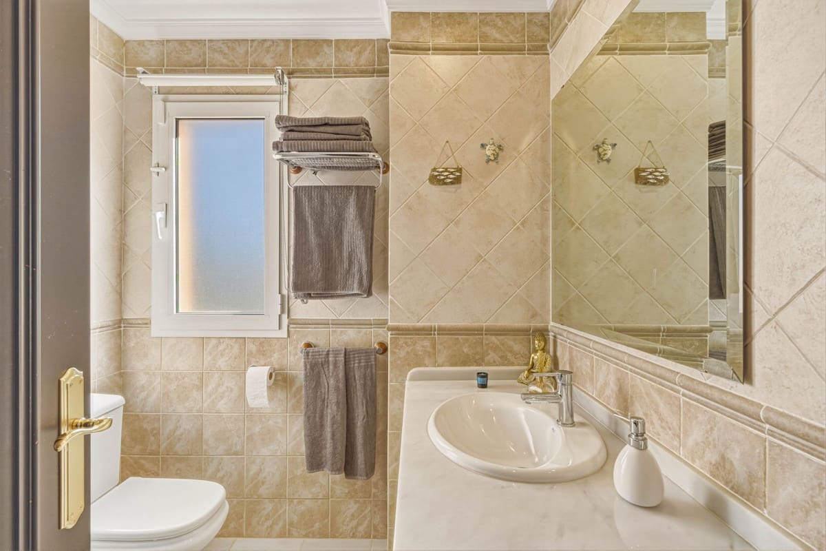 3 camera da letto Villa in vendita in Riviera del Sol con piscina garage - 729.000 € (Rif: 10179451)