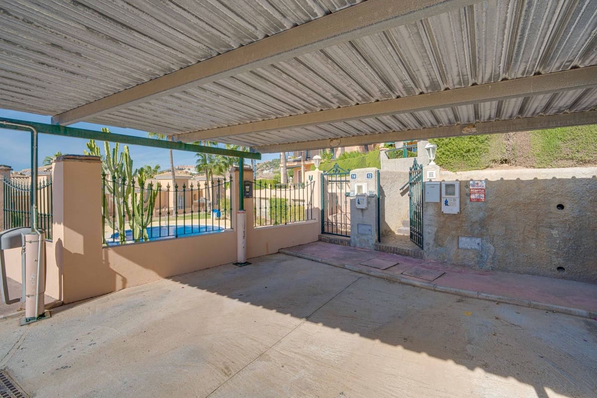 3 camera da letto Villa in vendita in Riviera del Sol con piscina garage - 729.000 € (Rif: 10179451)