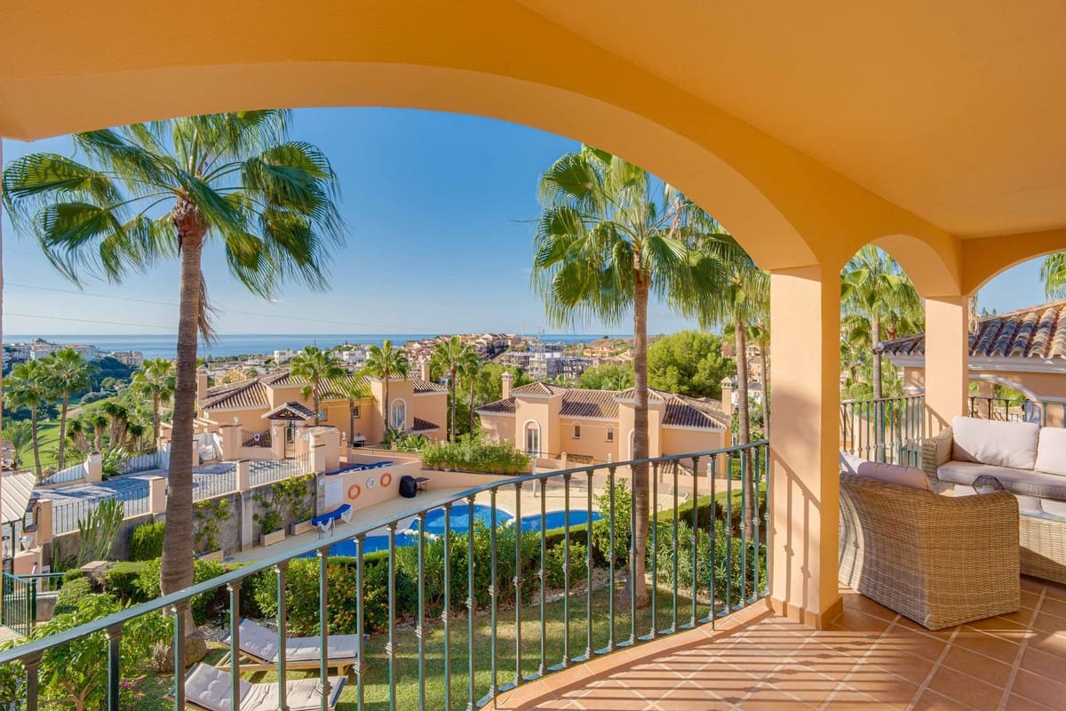 3 camera da letto Villa in vendita in Riviera del Sol con piscina garage - 729.000 € (Rif: 10179451)
