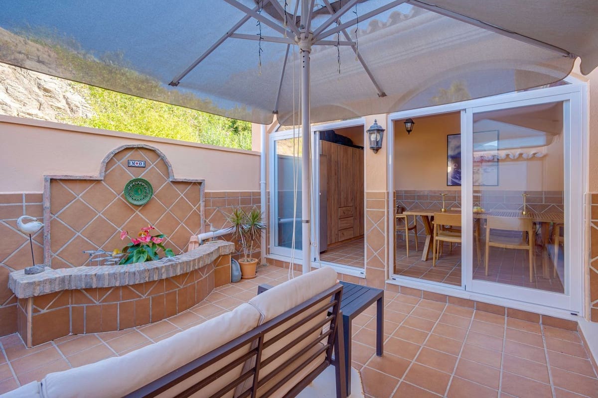 3 camera da letto Villa in vendita in Riviera del Sol con piscina garage - 729.000 € (Rif: 10179451)