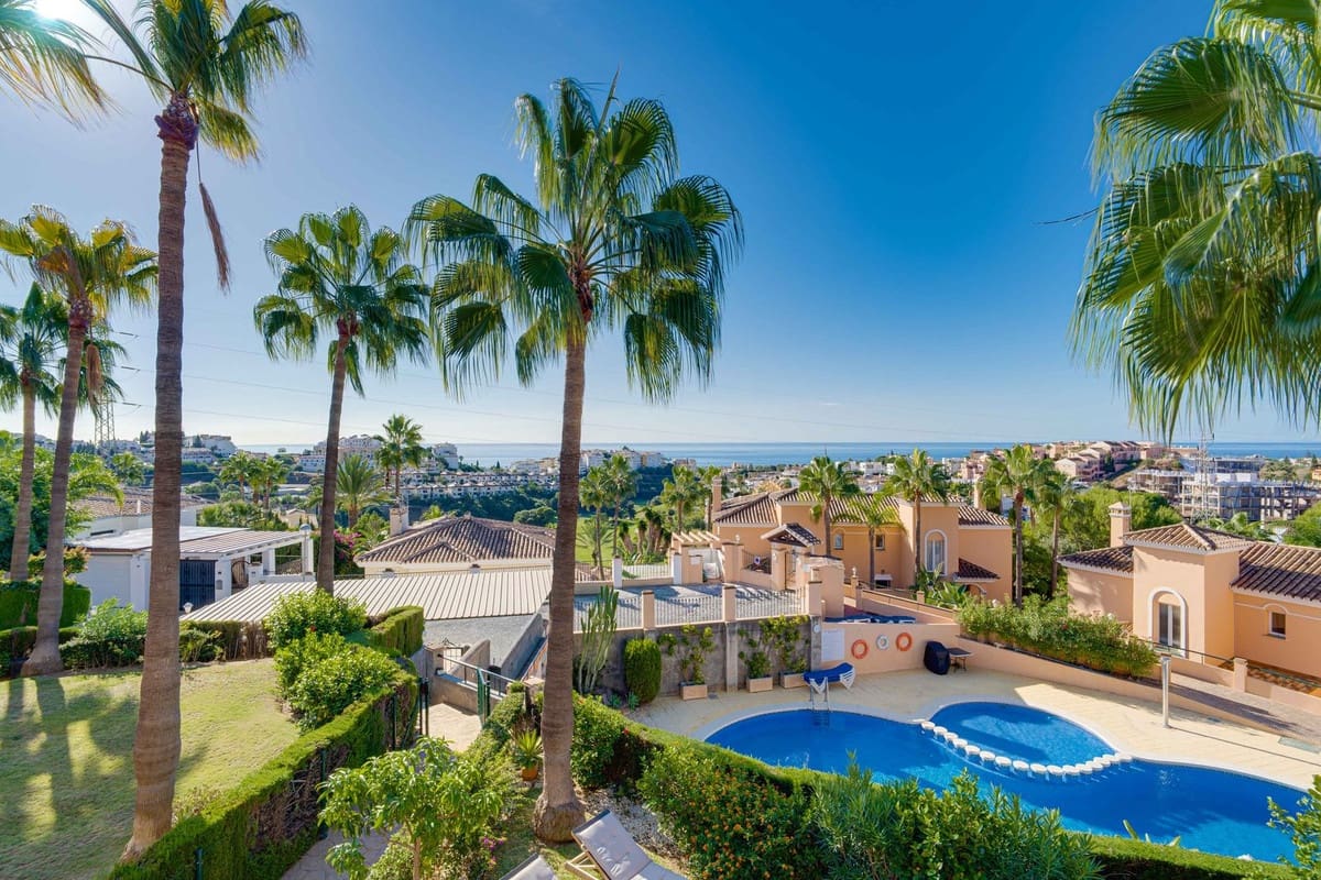 3 camera da letto Villa in vendita in Riviera del Sol con piscina garage - 729.000 € (Rif: 10179451)