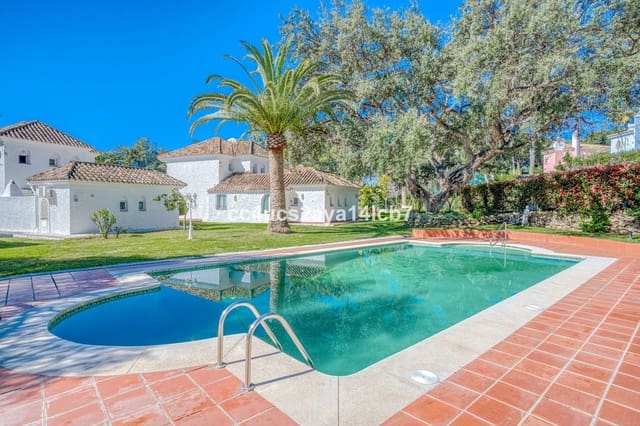 4 sypialnia Willa na sprzedaż w Calahonda, Mijas z basenem - 899 000 € (Ref: 9021209)