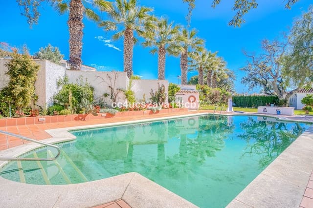 4 sypialnia Willa na sprzedaż w Calahonda, Mijas z basenem - 899 000 € (Ref: 9021209)