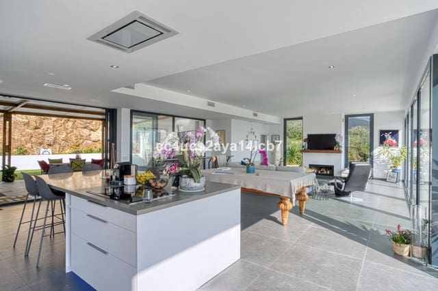 4 sypialnia Willa na sprzedaż w La Cala Golf, Mijas z basenem - 1 300 000 € (Ref: 9021211)