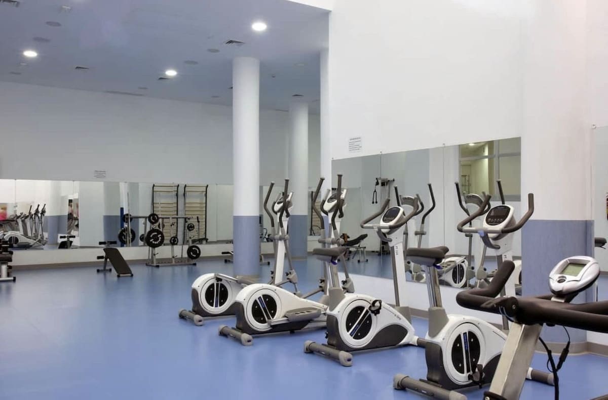 2 sovrum Lägenhet till salu i Estepona med pool - 630 000 € (Ref: 9022670)