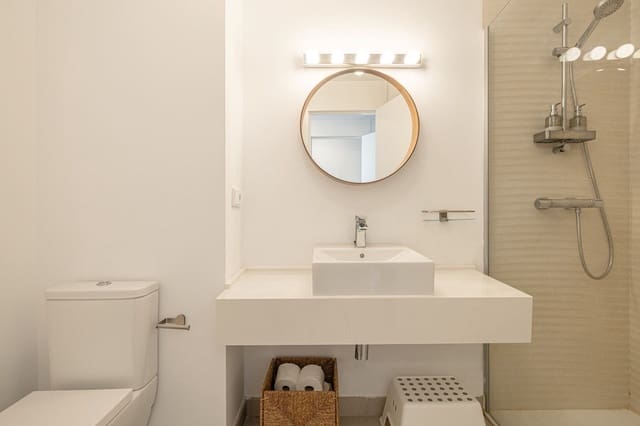 2 makuuhuone Huoneisto myytävänä paikassa Estepona mukana uima-altaan - 365 000 € (Ref: 9022674)