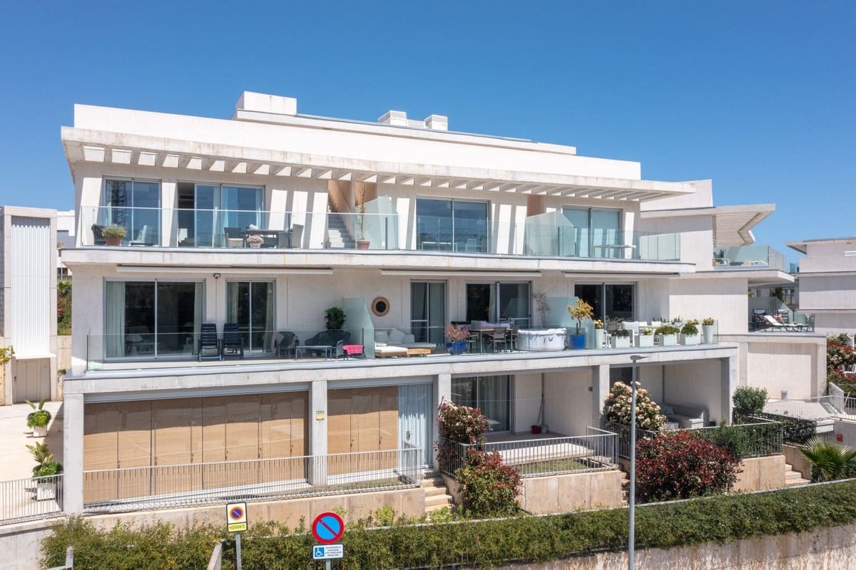 2 sypialnia Apartament na sprzedaż w Estepona z basenem - 365 000 € (Ref: 9022674)