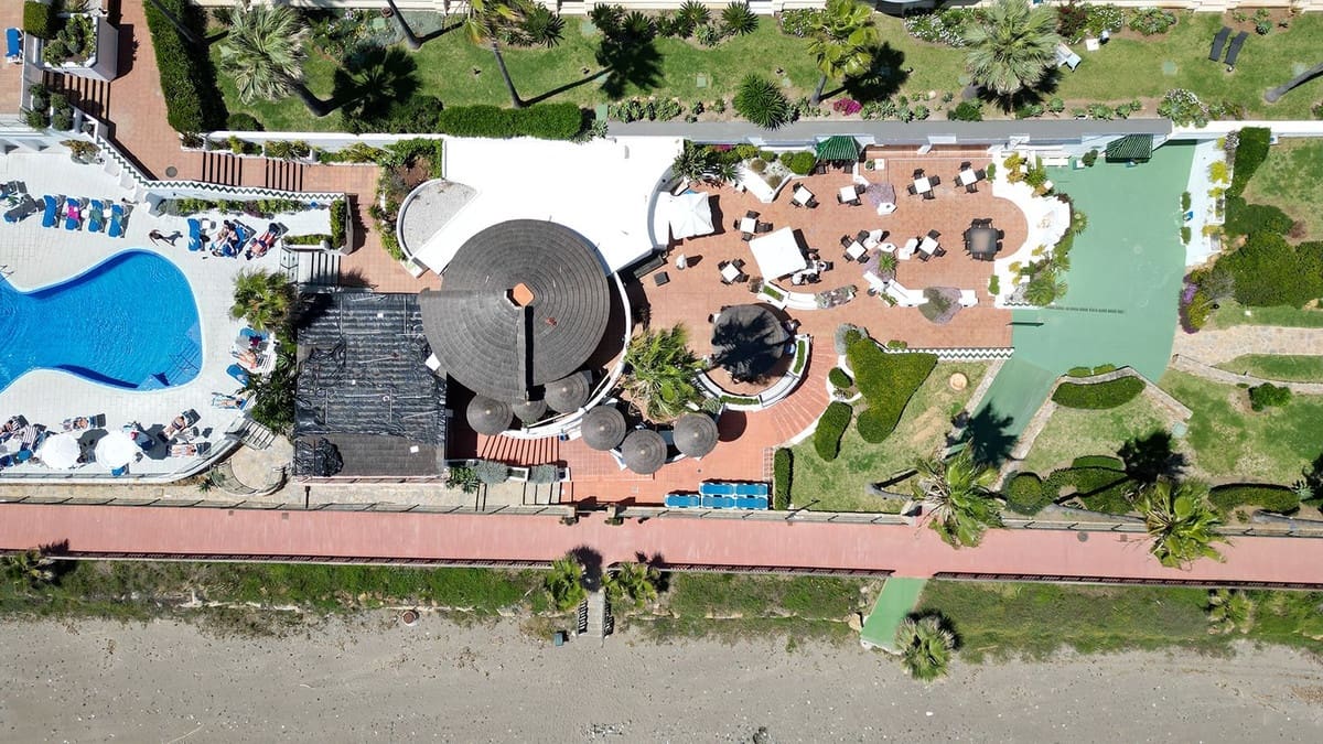 2 soveværelse Lejlighed til salg i New Golden Mile med swimmingpool - € 625.000 (Ref: 9022686)