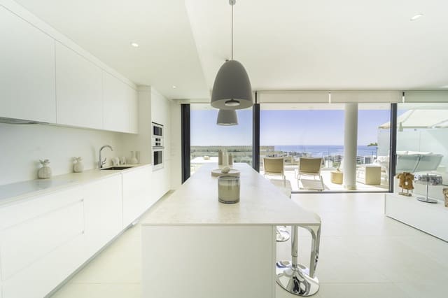 2 makuuhuone Huoneisto myytävänä paikassa Fuengirola mukana uima-altaan - 699 000 € (Ref: 9022708)