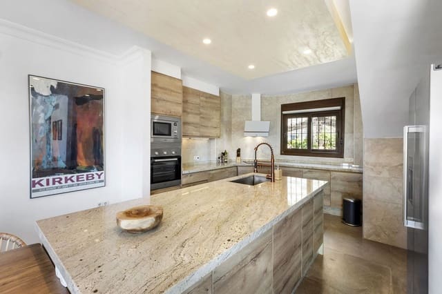 4 soverom Hus til salgs i Riviera del Sol, Mijas med svømmebasseng - € 739 000 (Ref: 9022709)