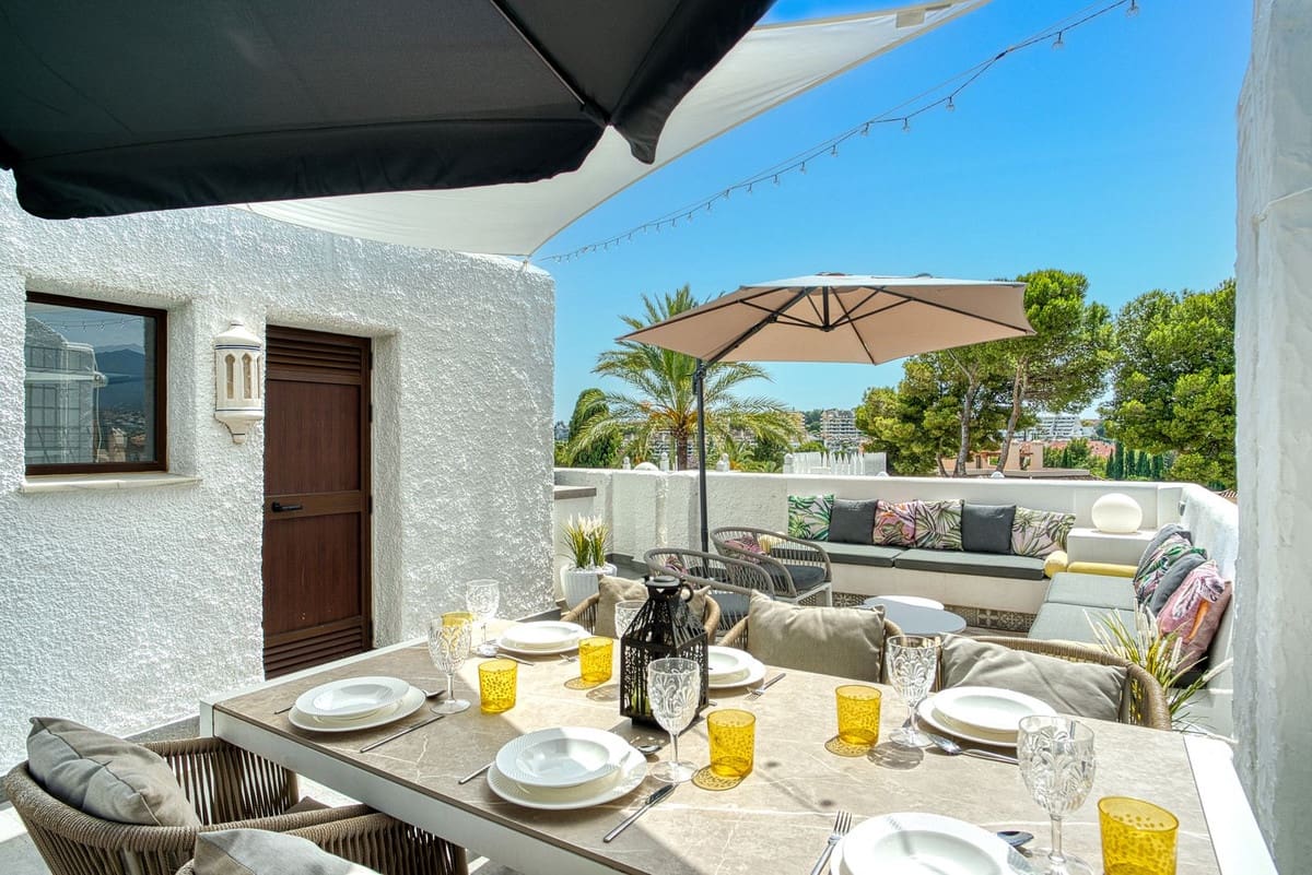 3 soveværelse Byhus til salg i Nueva Andalucia med swimmingpool - € 750.000 (Ref: 9050567)