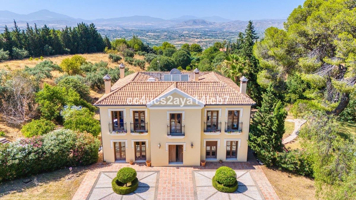 6 sypialnia Willa na sprzedaż w Alhaurin el Grande z basenem - 2 200 000 € (Ref: 9136136)