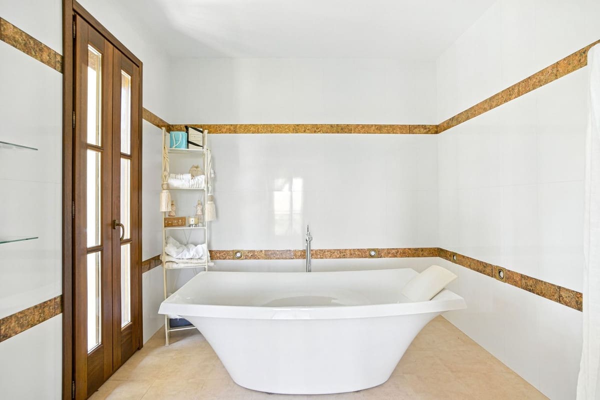 6 soveværelse Villa til salg i Alhaurin el Grande med swimmingpool - € 2.200.000 (Ref: 9136136)