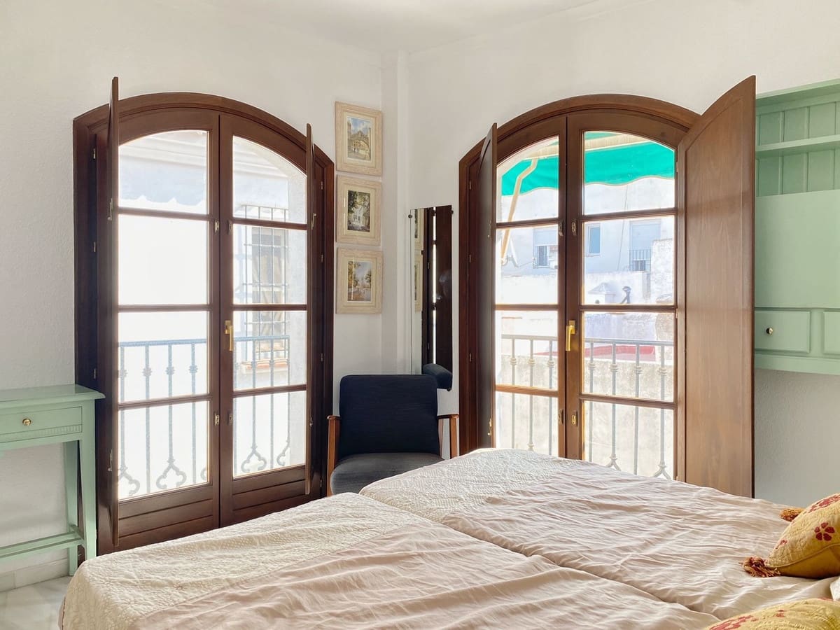 3 bedroom Penthouse for sale in Marbella - € 575,000 (Ref: 9144569)