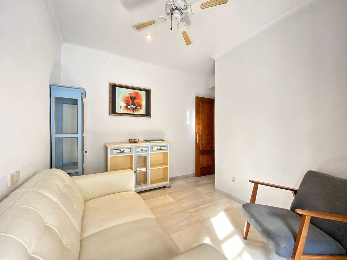 3 bedroom Penthouse for sale in Marbella - € 575,000 (Ref: 9144569)