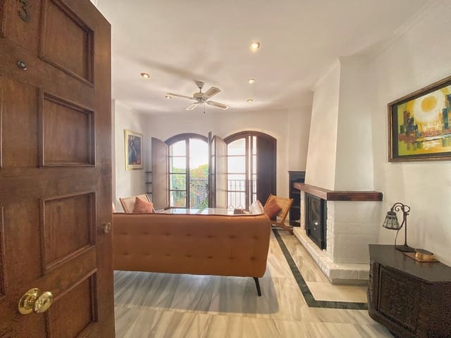 3 sypialnia Penthouse na sprzedaż w Marbella - 575 000 € (Ref: 9144569)