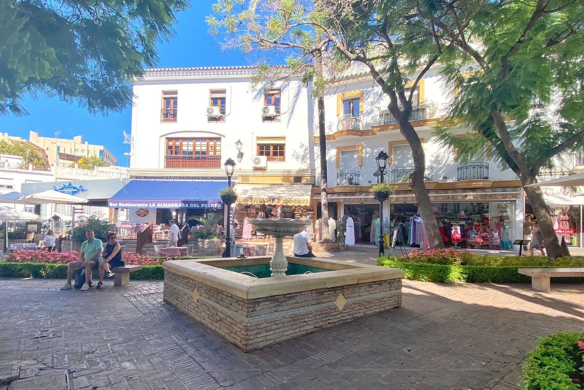 3 bedroom Penthouse for sale in Marbella - € 575,000 (Ref: 9144569)