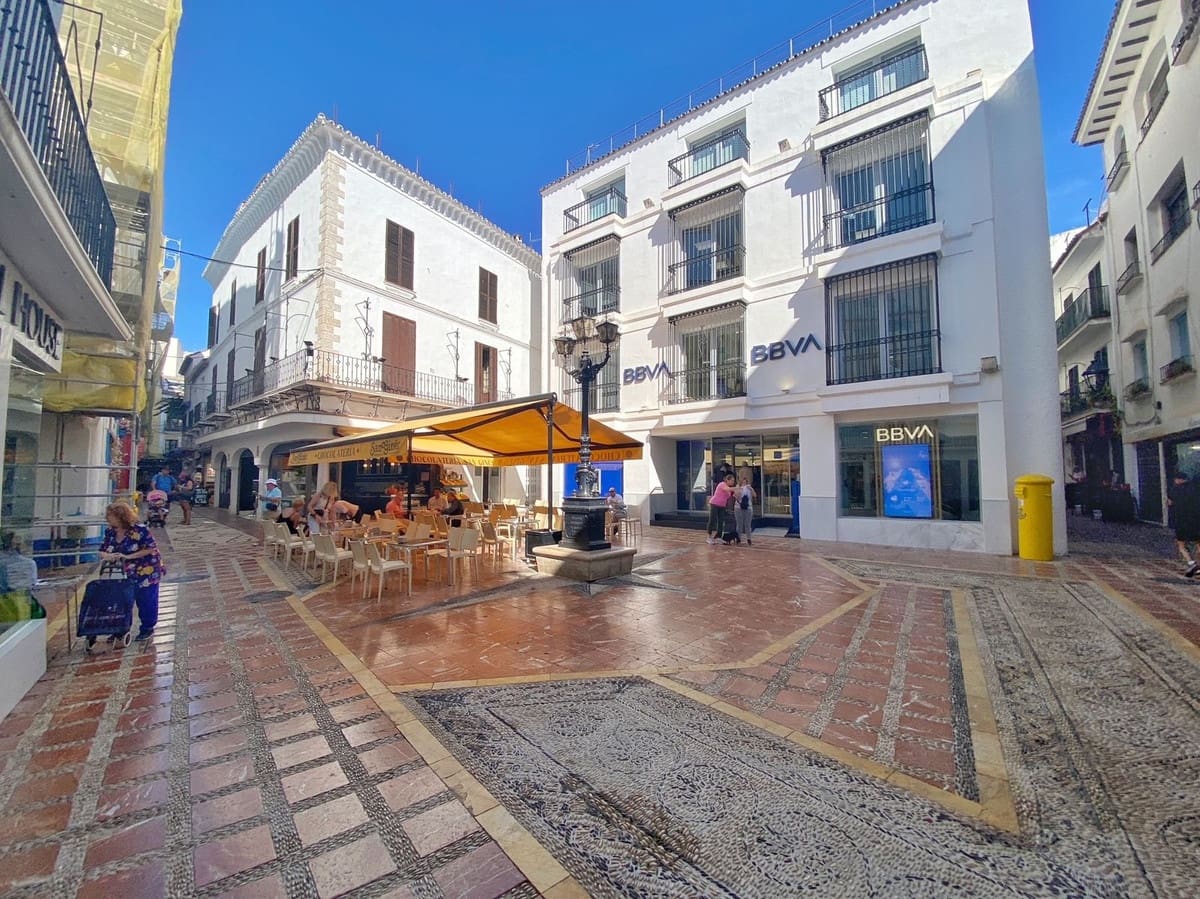 3 bedroom Penthouse for sale in Marbella - € 575,000 (Ref: 9144569)