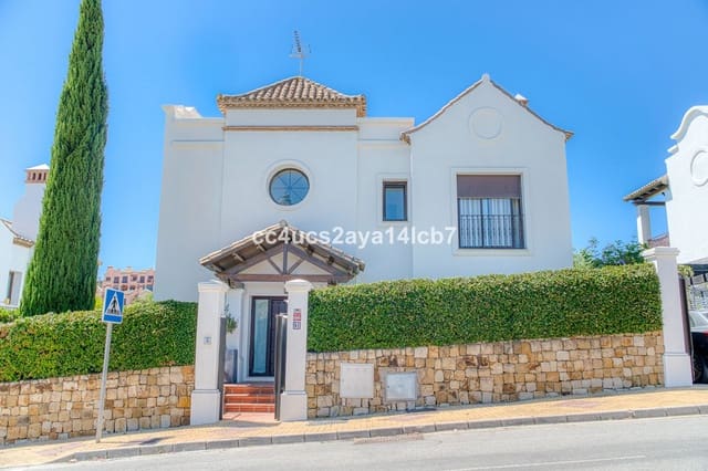 3 soverom Villa til salgs i Valle Romano Golf, Estepona med svømmebasseng - € 945 000 (Ref: 9186288)