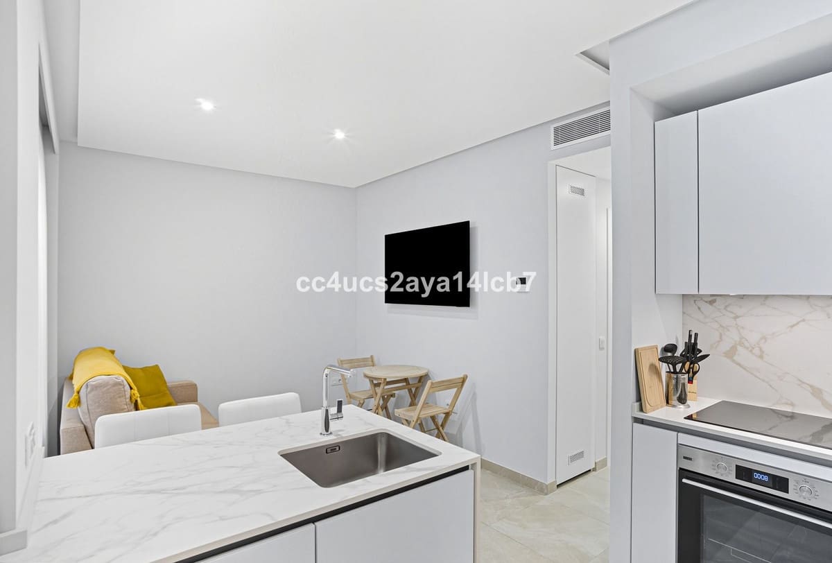 2 soveværelse Lejlighed til salg i La Cala de Mijas - € 340.000 (Ref: 9221458)