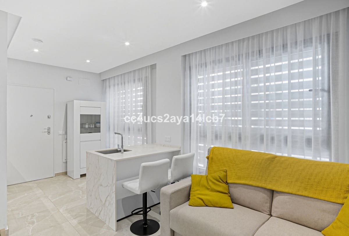 2 soveværelse Lejlighed til salg i La Cala de Mijas - € 340.000 (Ref: 9221458)