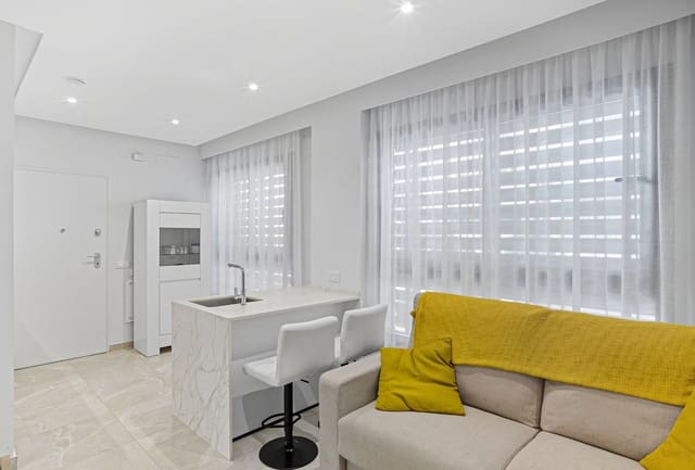 Apartamento de 2 habitaciones en La Cala de Mijas, Mijas en venta - 310.000 € (Ref: 9221458)