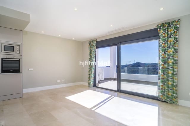 2 Zimmer Apartment zu verkaufen in Estepona mit Pool - 395.000 € (Ref: 9301901)