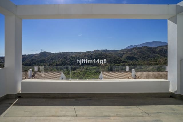 2 Zimmer Apartment zu verkaufen in Estepona mit Pool - 395.000 € (Ref: 9301901)