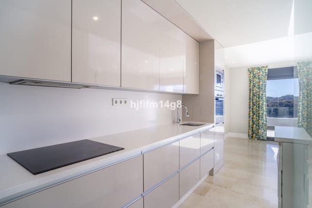 2 soveværelse Lejlighed til salg i Estepona med swimmingpool - € 395.000 (Ref: 9301901)