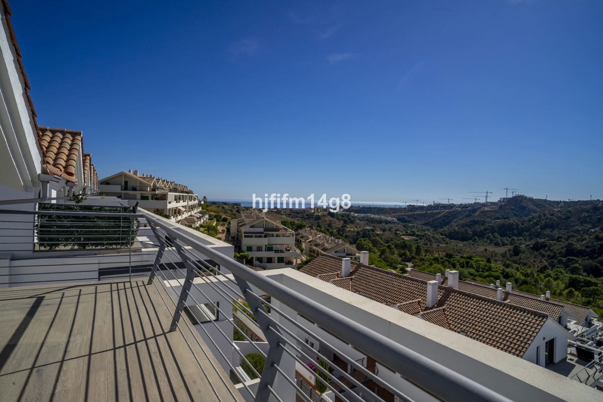 2 soveværelse Lejlighed til salg i Estepona med swimmingpool - € 395.000 (Ref: 9301901)