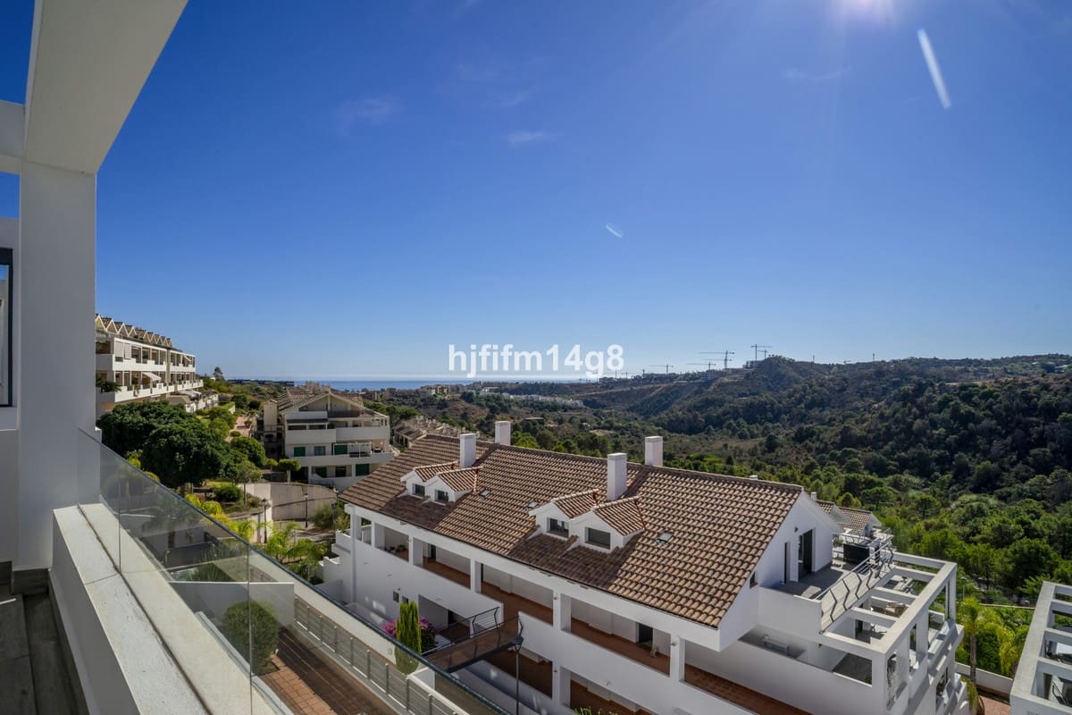 2 soveværelse Lejlighed til salg i Estepona med swimmingpool - € 395.000 (Ref: 9301901)