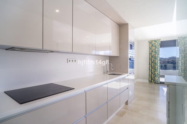 2 makuuhuone Huoneisto myytävänä paikassa Estepona mukana uima-altaan - 395 000 € (Ref: 9301901)