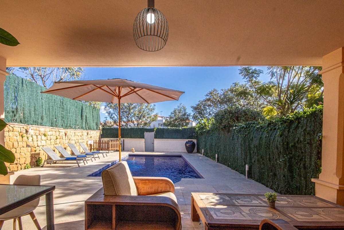 4 bedroom Townhouse for sale in Riviera del Sol with pool - € 579,000 (Ref: 9301903)