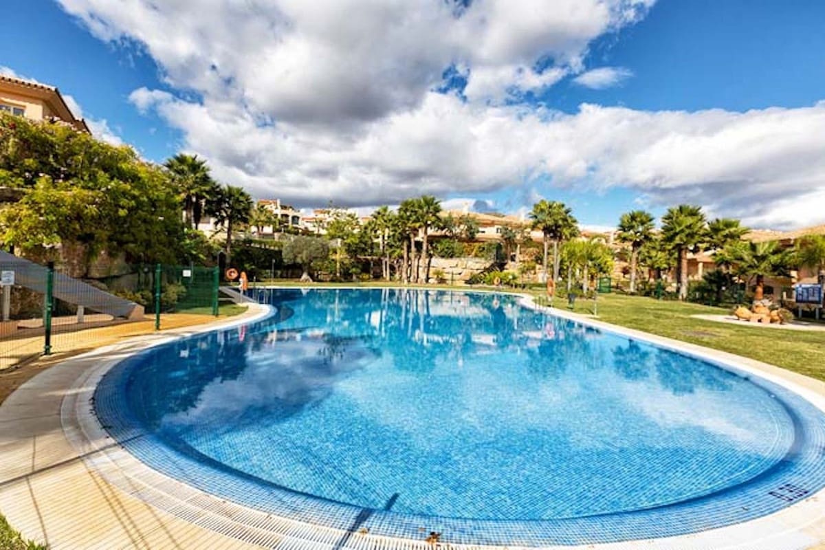 4 Zimmer Haus zu verkaufen in Riviera del Sol mit Pool - 565.000 € (Ref: 9301903)