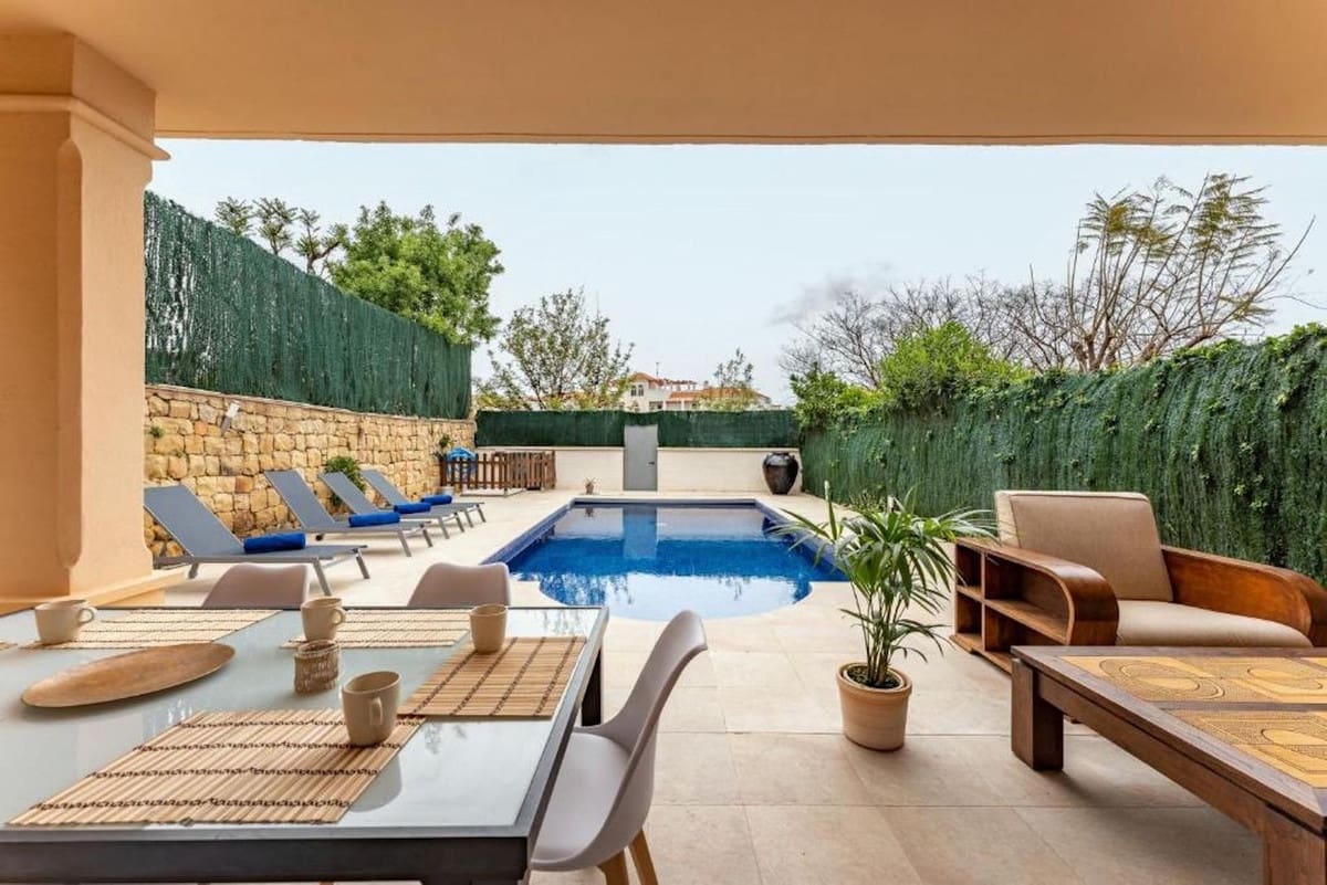 4 Zimmer Haus zu verkaufen in Riviera del Sol mit Pool - 565.000 € (Ref: 9301903)