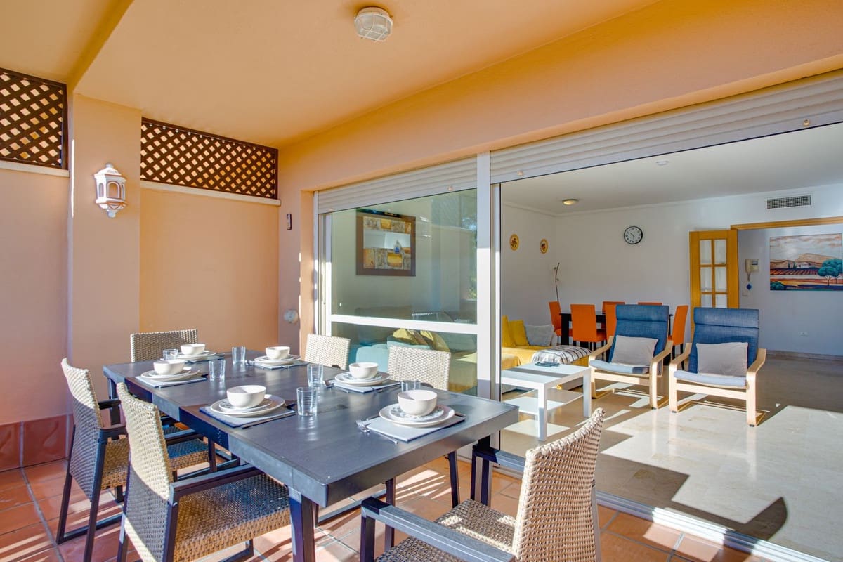 3 bedroom Apartment for sale in Carib Playa with pool - € 435,000 (Ref: 9402459)